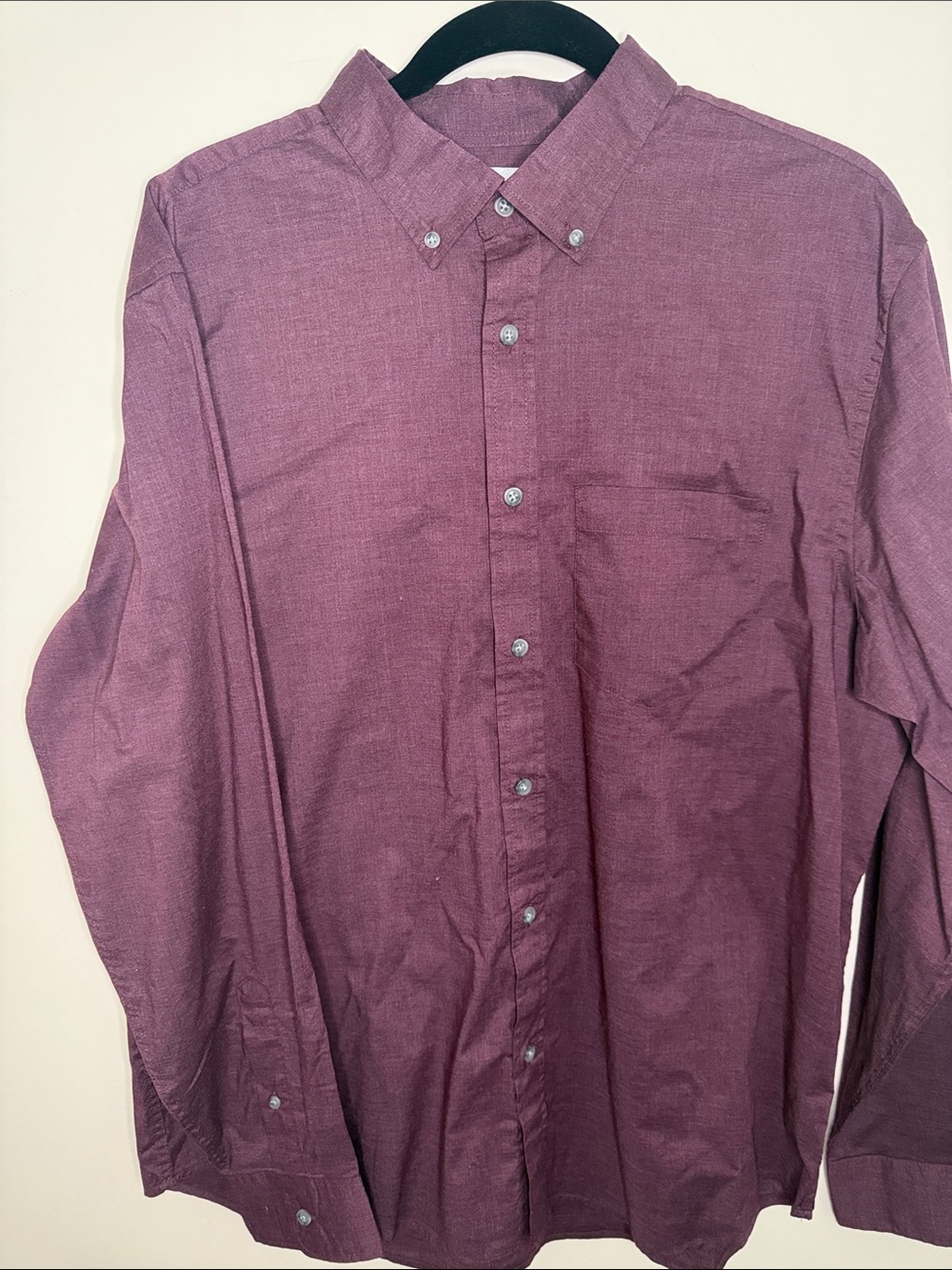 Old Navy Men's Button-Down Shirt in Burgundy